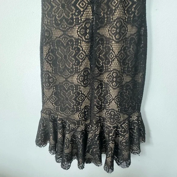 Dress the Population Black & Beige V-Neck Midi Dress - Size Small - Picture 16 of 17